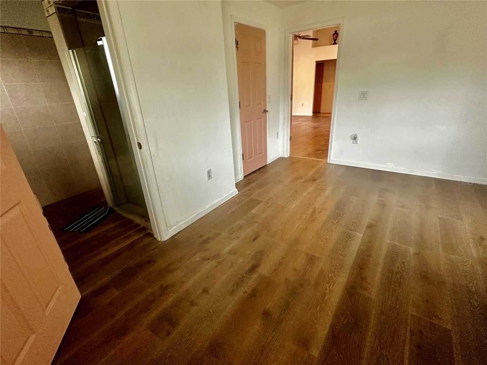 Image 8 of 36 For 910 Rich Drive