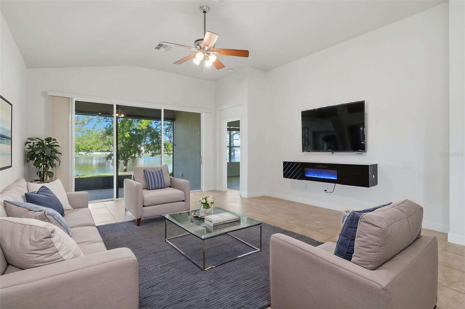 Listing photo id 12 for 14341 Windigo Lane