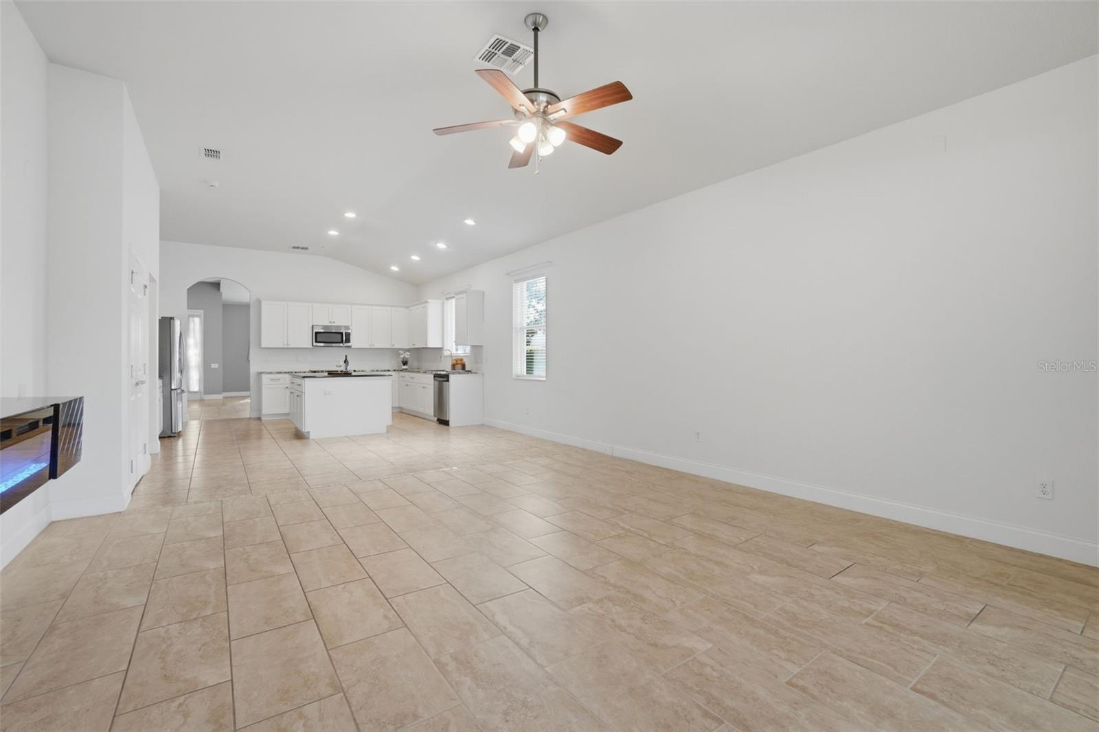 Listing photo id 15 for 14341 Windigo Lane