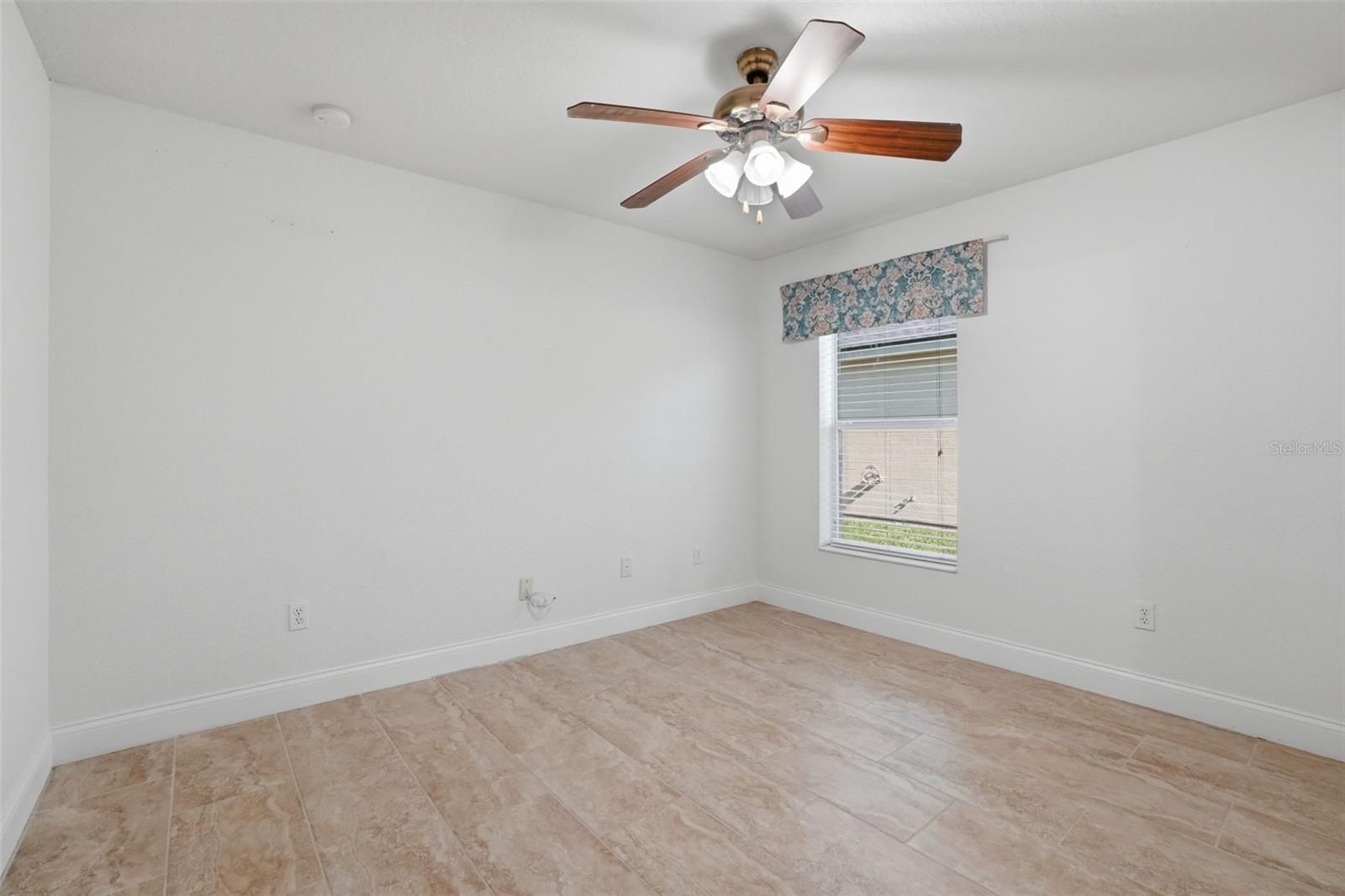 Listing photo id 31 for 14341 Windigo Lane