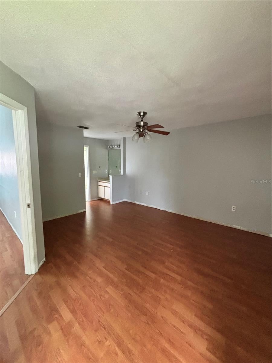 Image 7 of 10 For 3118 Semoran Boulevard N2