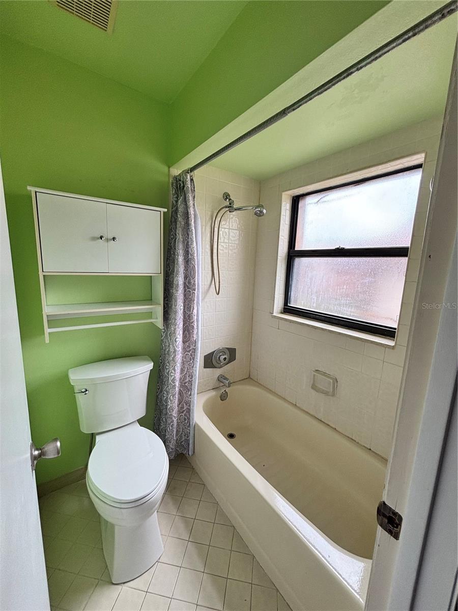 Image 9 of 10 For 3118 Semoran Boulevard N2