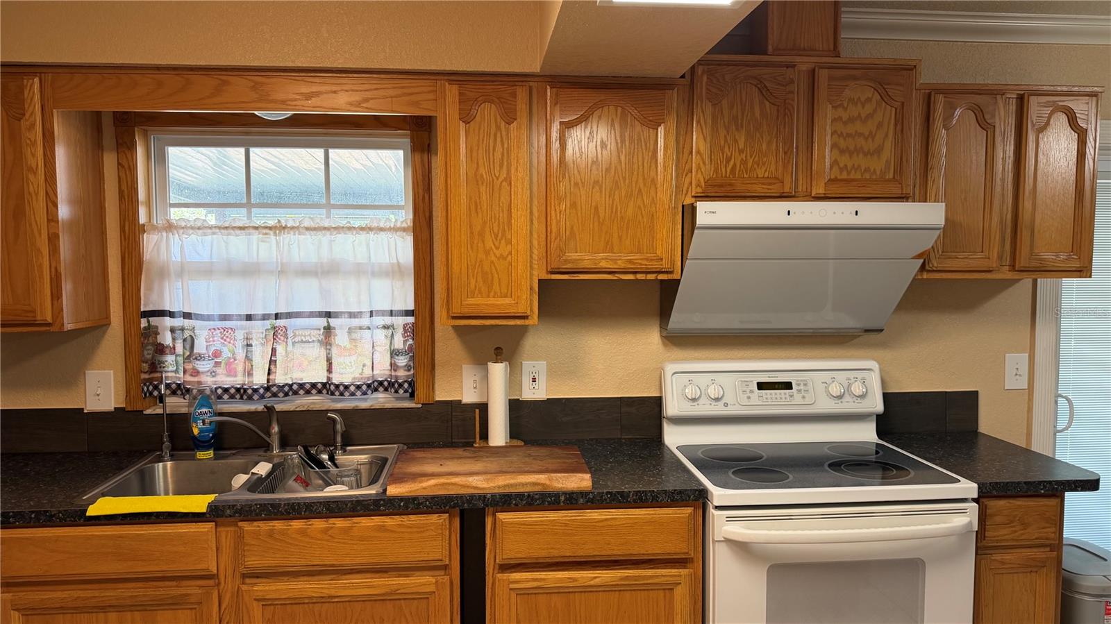 Image 8 of 20 For 655 Murphy Road