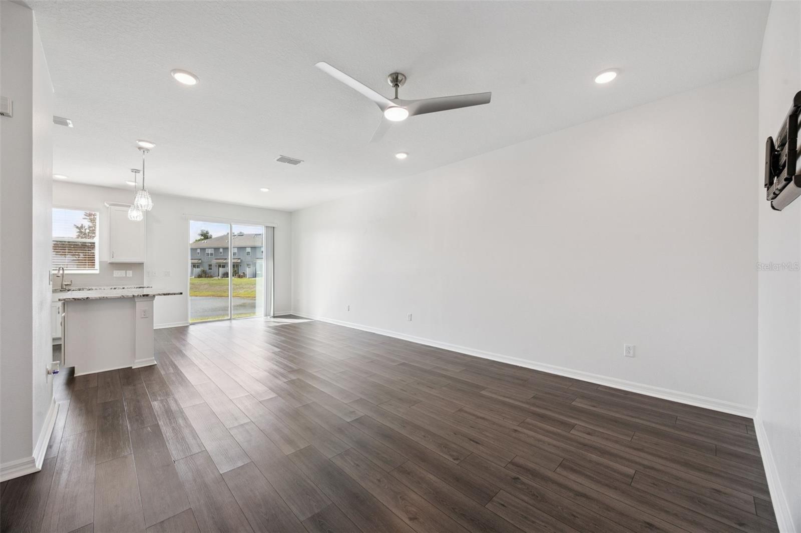 Image 4 of 20 For 759 Spring Palms Loop