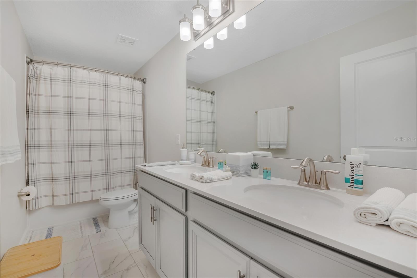 Image 15 of 48 For 1435 Olympic Club Boulevard