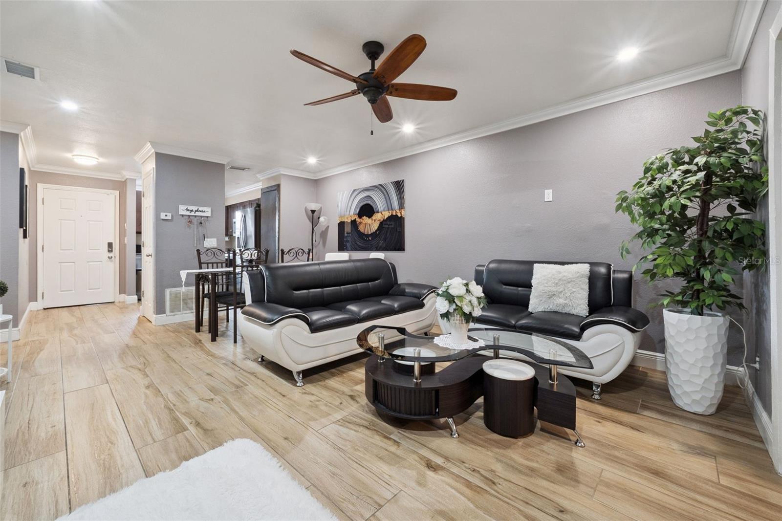 Image 5 of 24 For 6837 Edgefield Lane