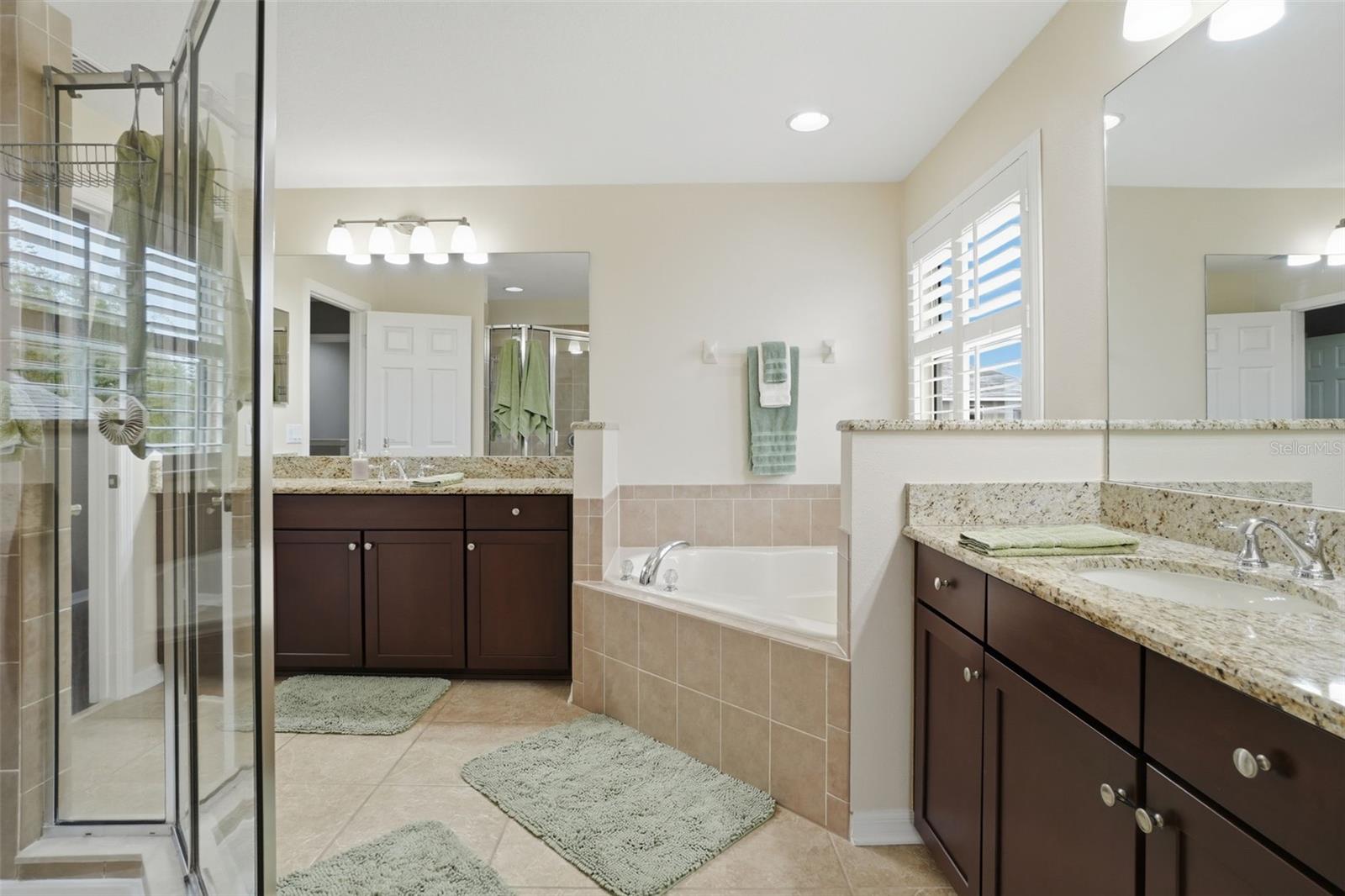 Image 24 of 52 For 5693 Daley Way