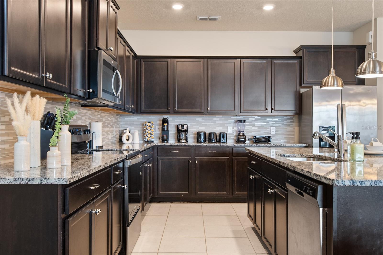 Image 22 of 93 For 4361 Lana Avenue