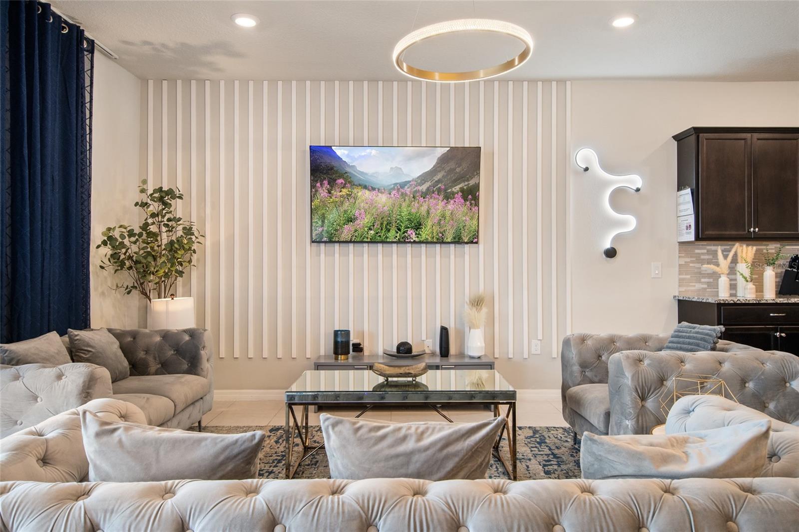 Image 28 of 93 For 4361 Lana Avenue