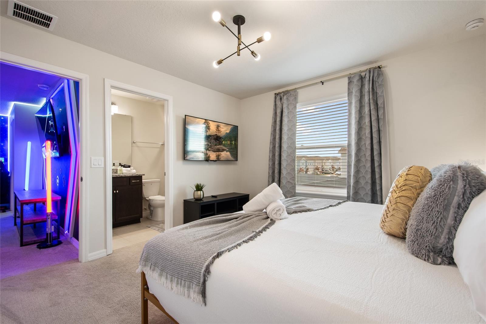 Image 70 of 93 For 4361 Lana Avenue