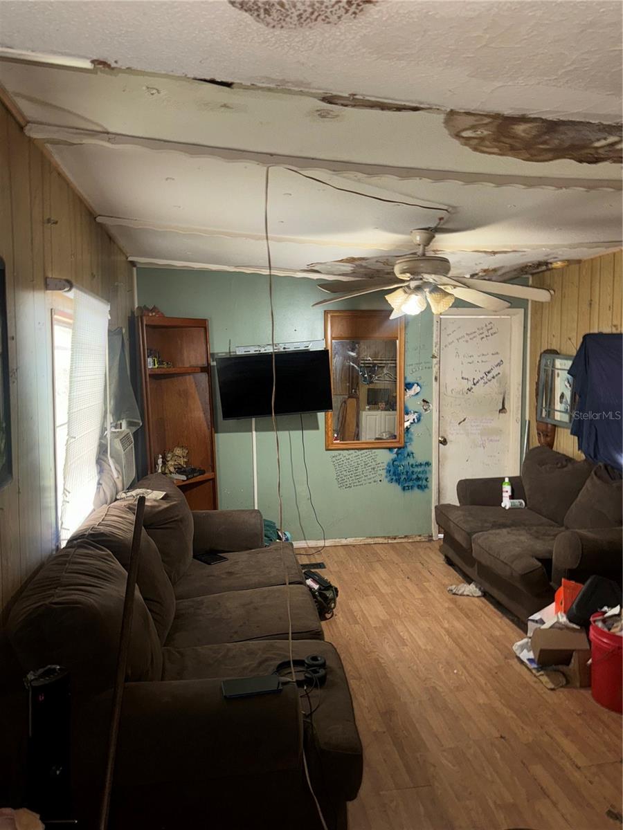 Image 4 of 7 For 1815 Sunny Palm Drive