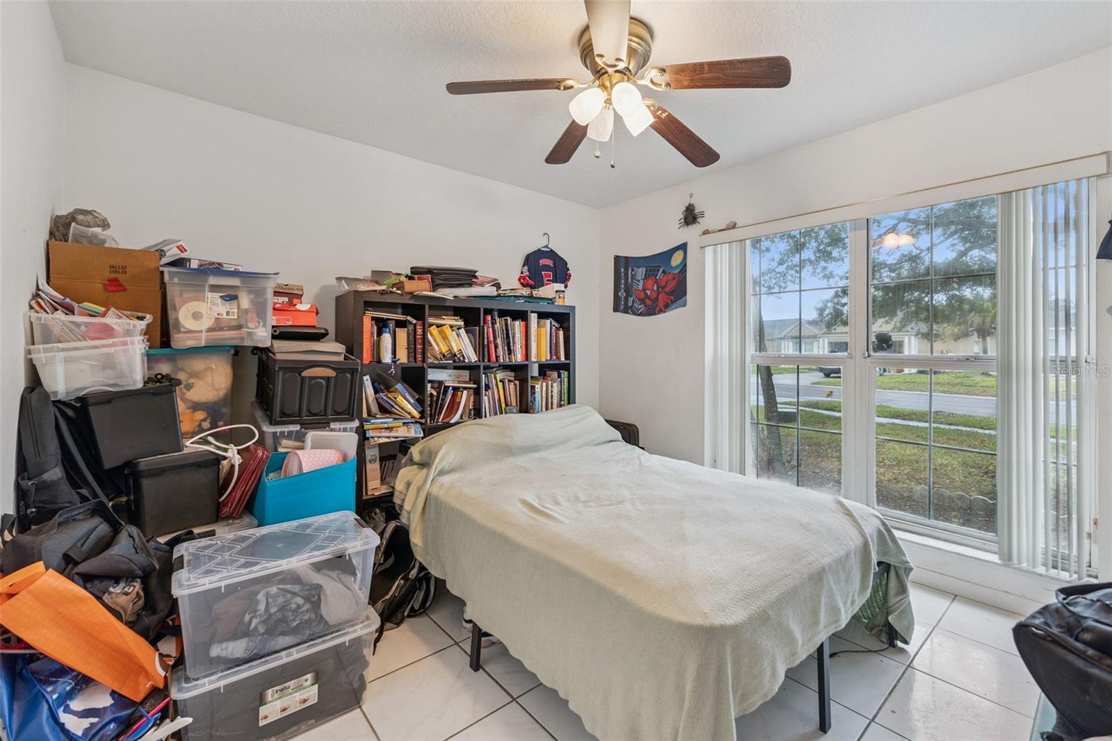 Listing photo id 11 for 11340 Calgary Circle