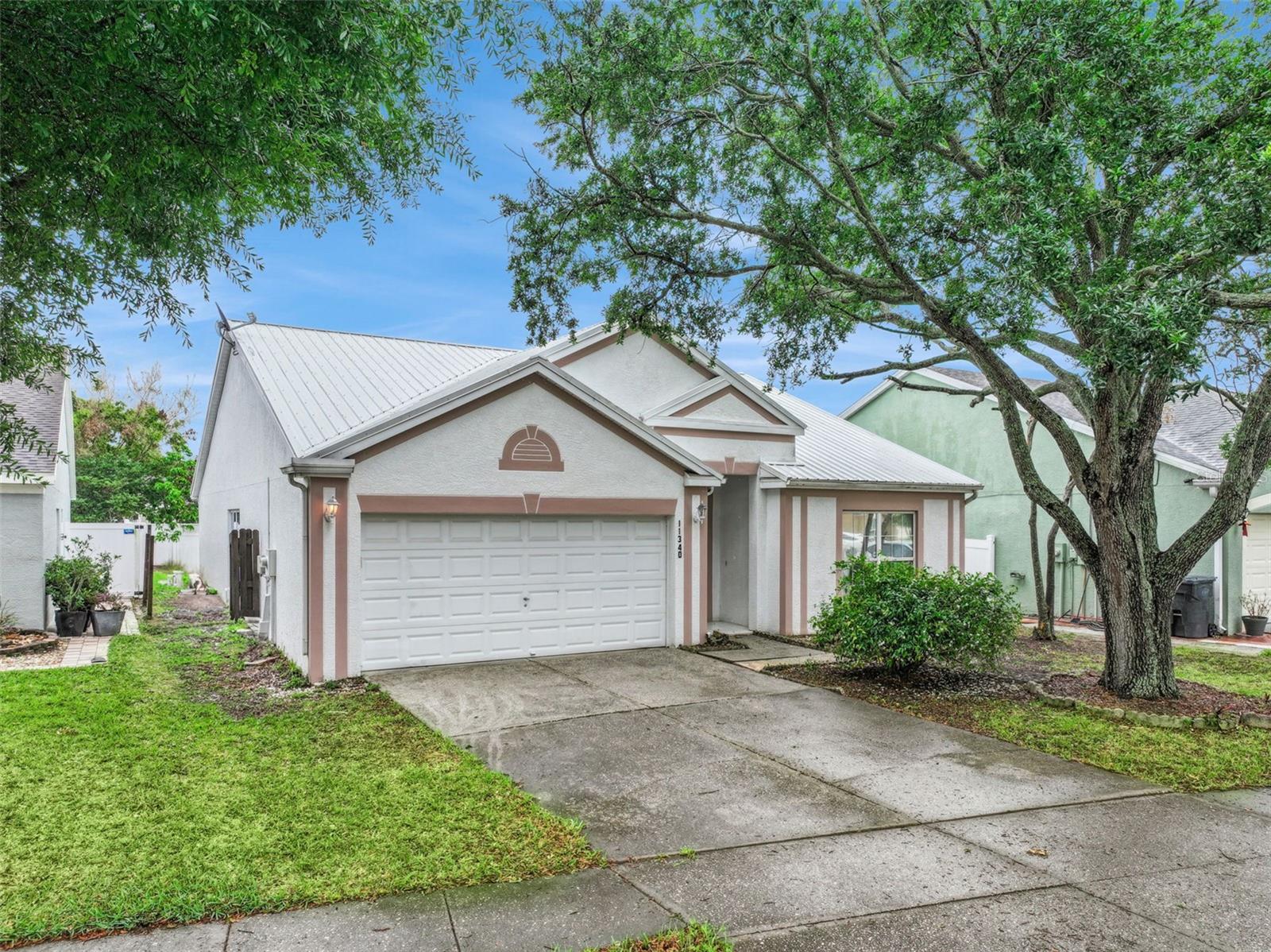 Listing photo id 18 for 11340 Calgary Circle