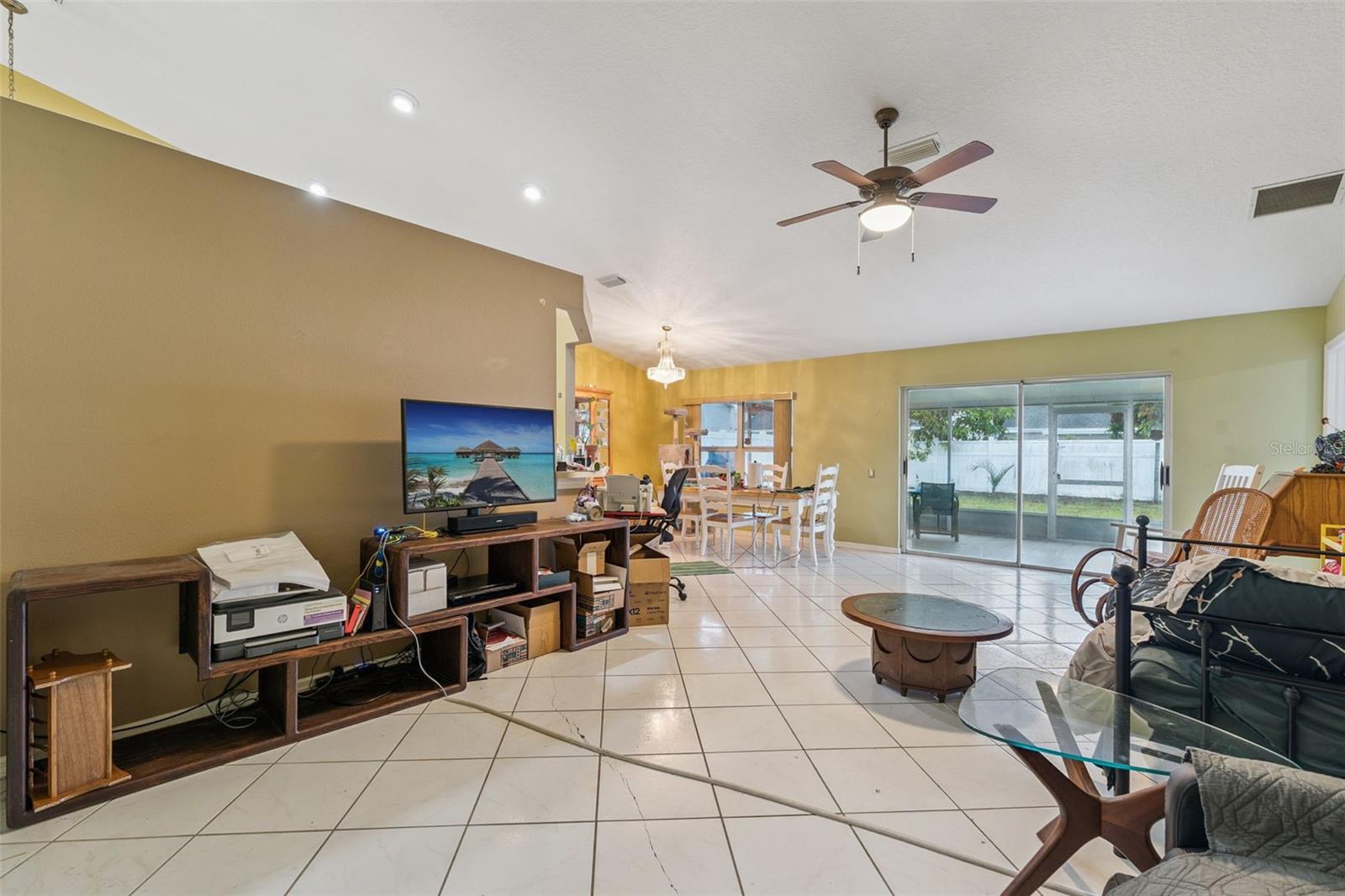 Listing photo id 1 for 11340 Calgary Circle