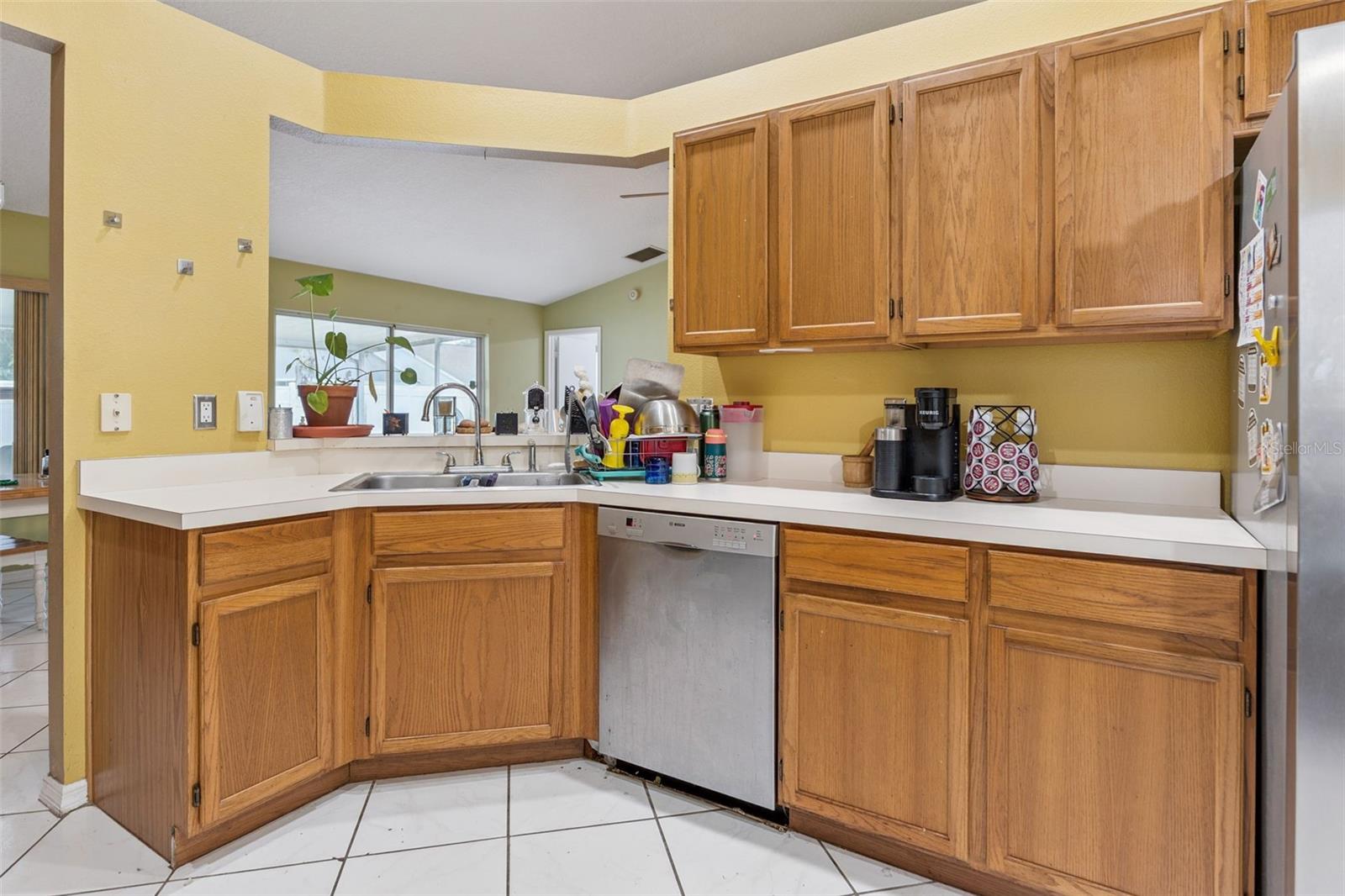 Listing photo id 6 for 11340 Calgary Circle