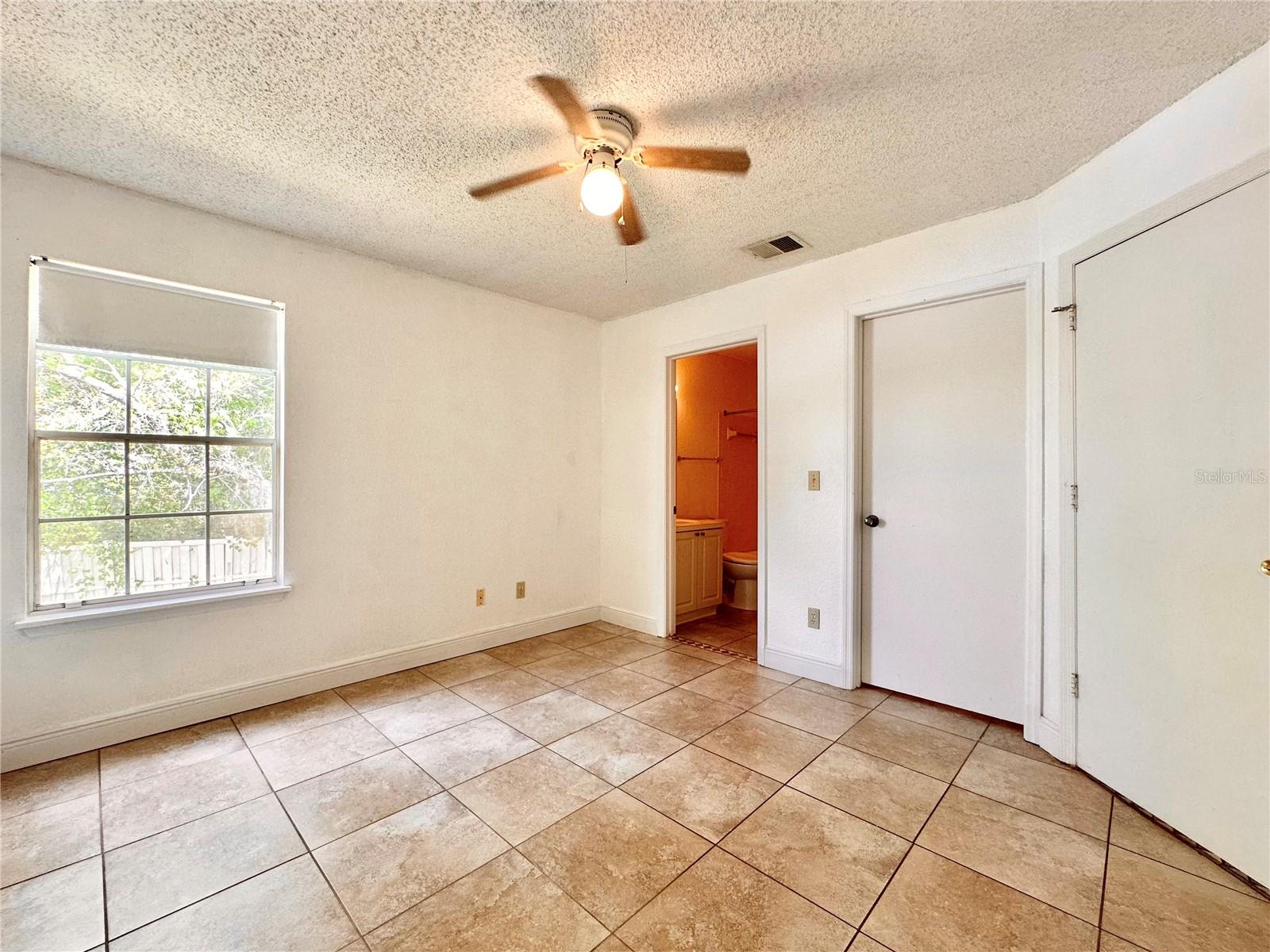 Image 15 of 38 For 2550 Alafaya Trail 12206