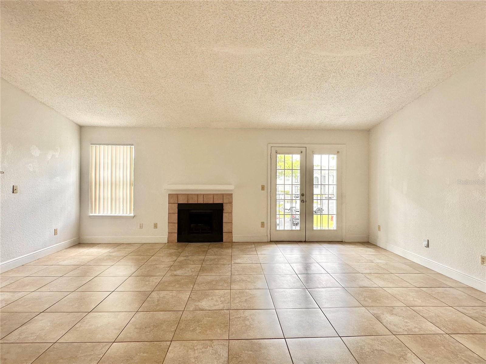 Image 24 of 38 For 2550 Alafaya Trail 12206