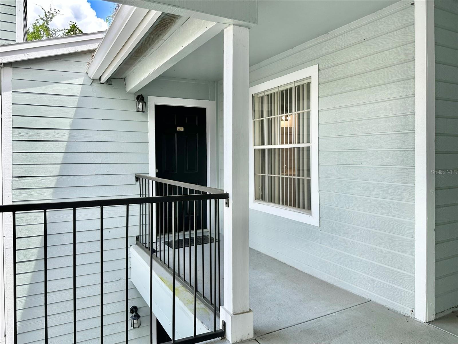 Image 3 of 38 For 2550 Alafaya Trail 12206