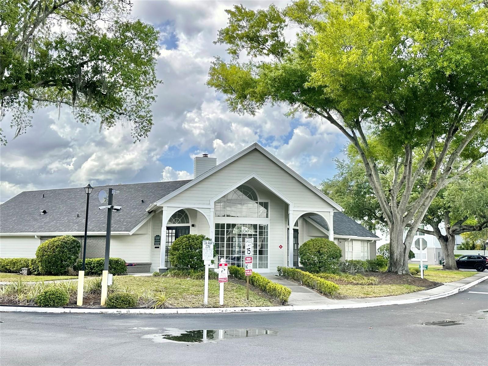 Image 37 of 38 For 2550 Alafaya Trail 12206