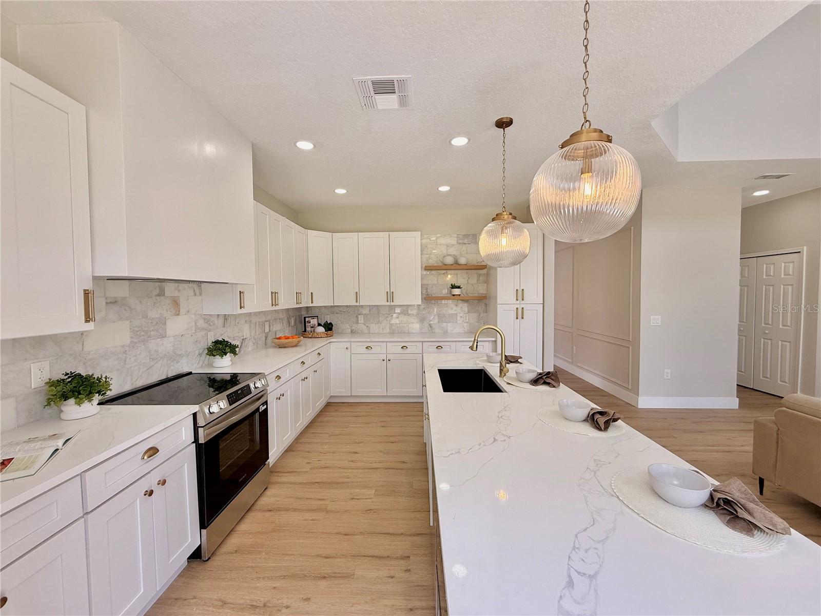 Image 13 of 75 For 13752 Hidden Forest Circle