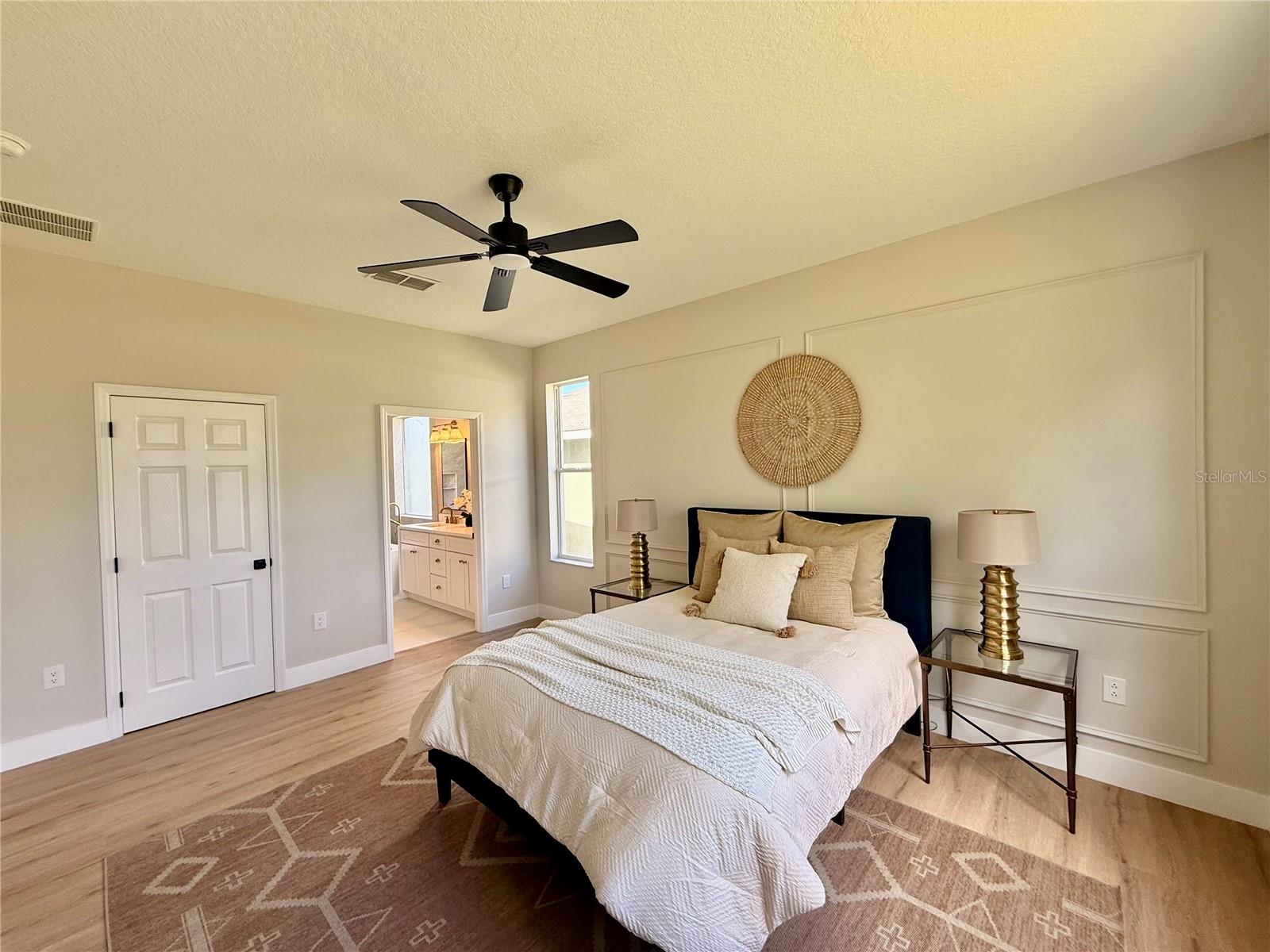 Image 25 of 75 For 13752 Hidden Forest Circle