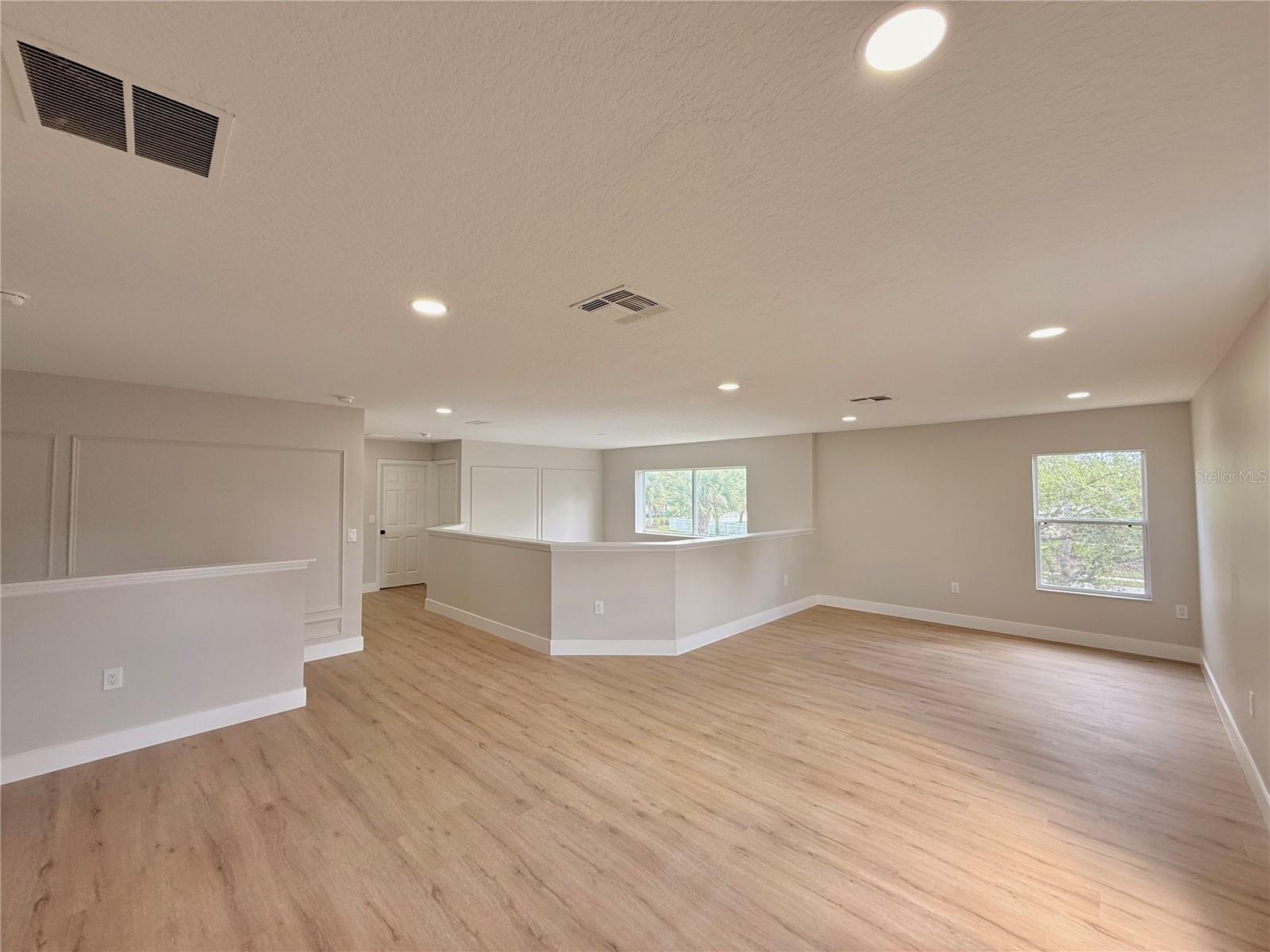 Image 42 of 75 For 13752 Hidden Forest Circle