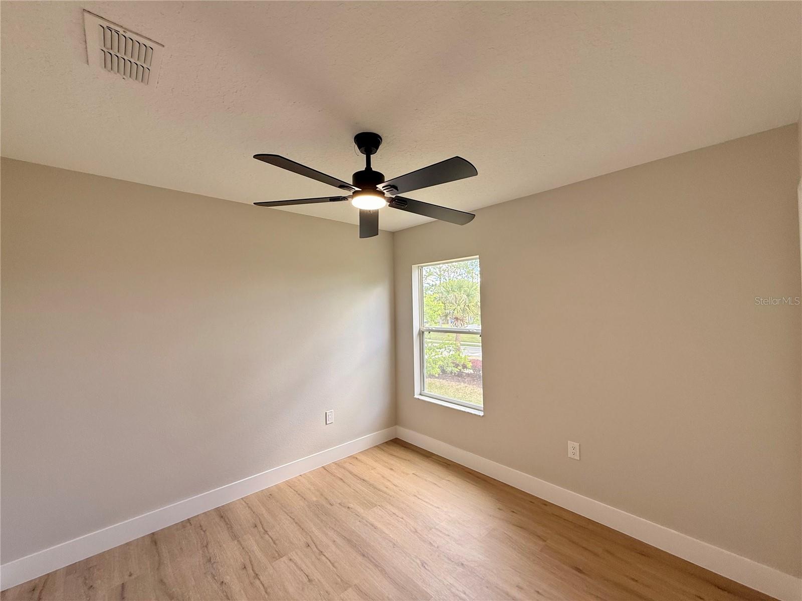 Image 53 of 75 For 13752 Hidden Forest Circle