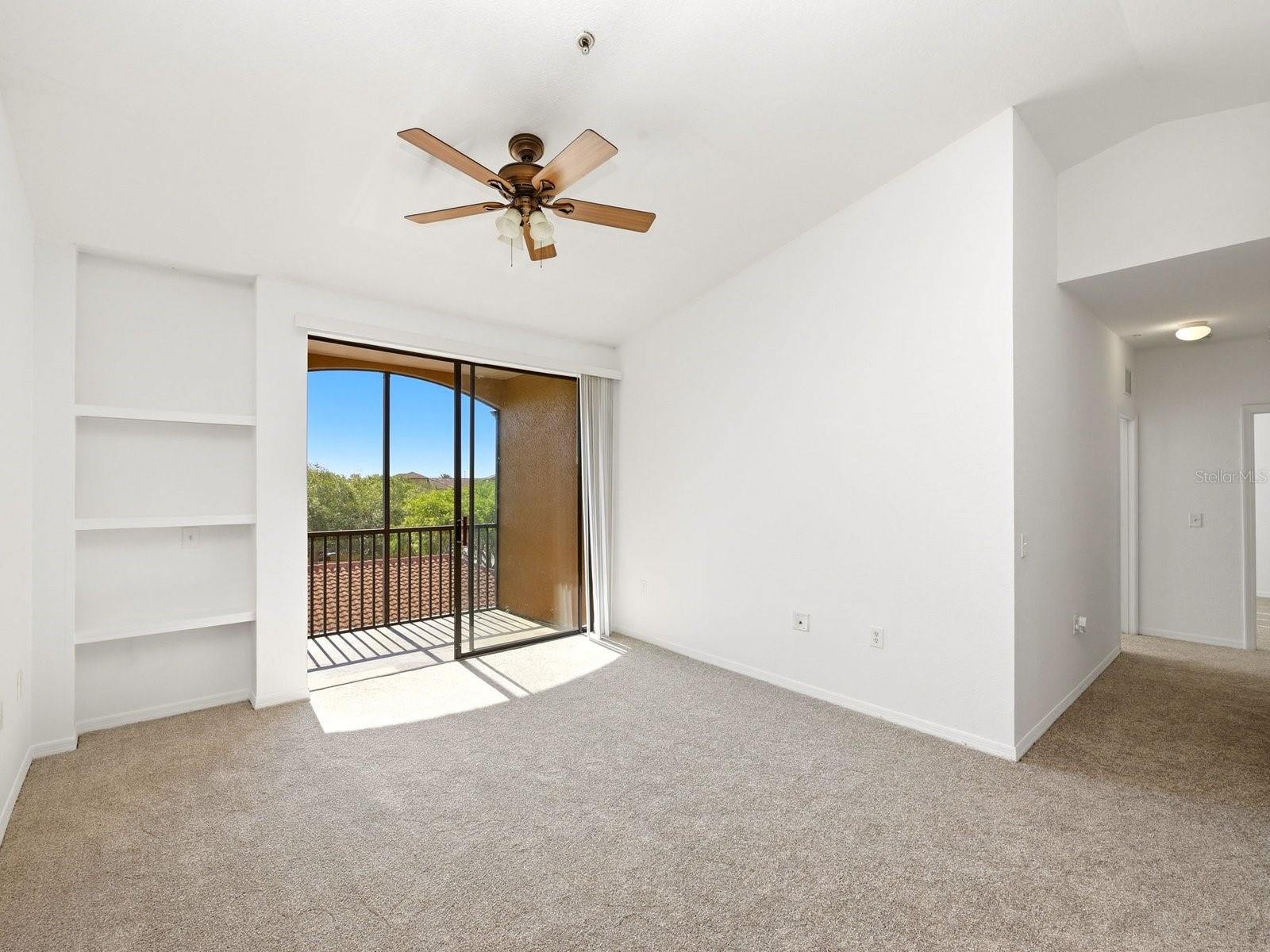 Image 10 of 43 For 6169 Metrowest Boulevard 305