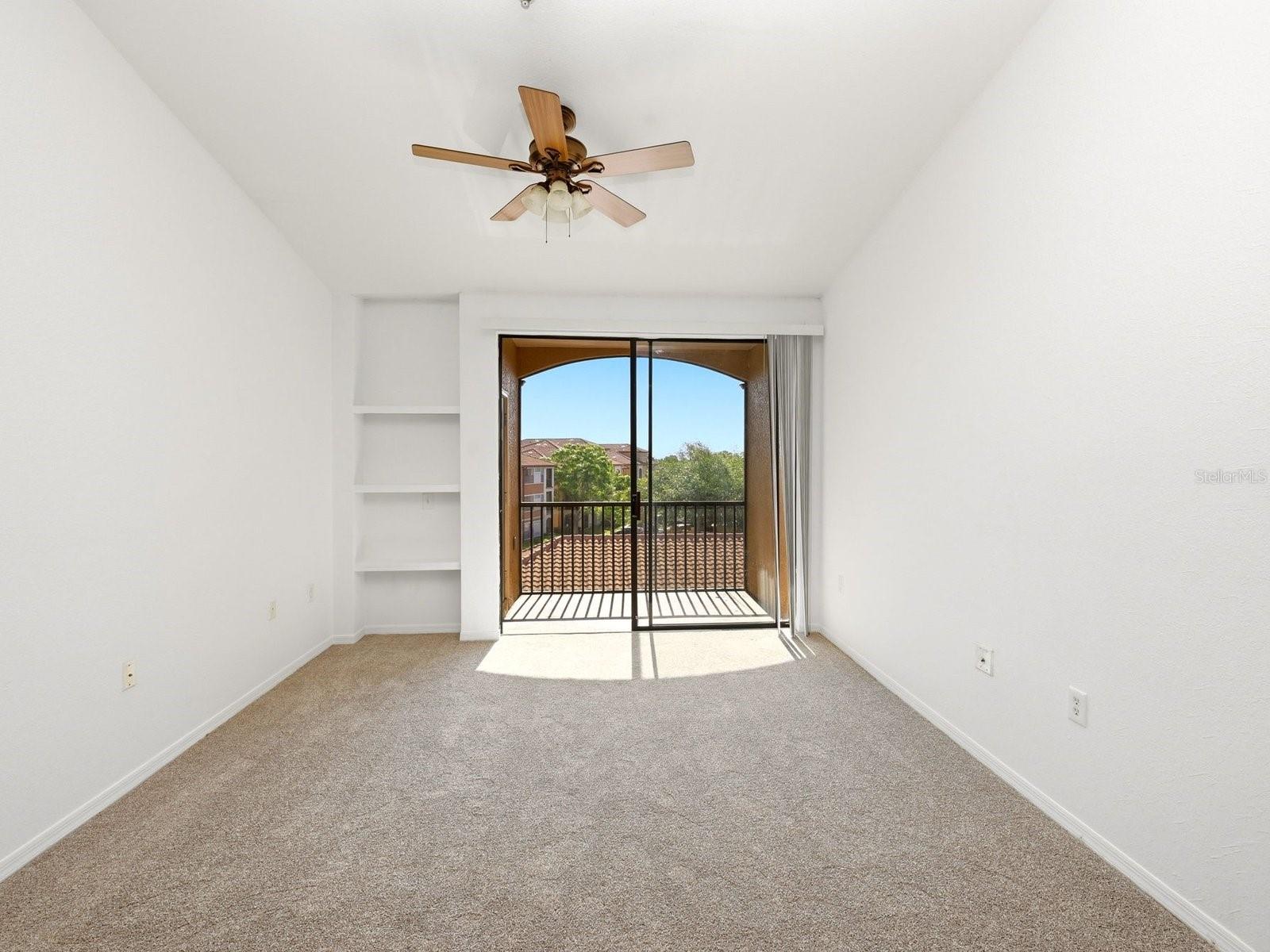 Image 11 of 43 For 6169 Metrowest Boulevard 305