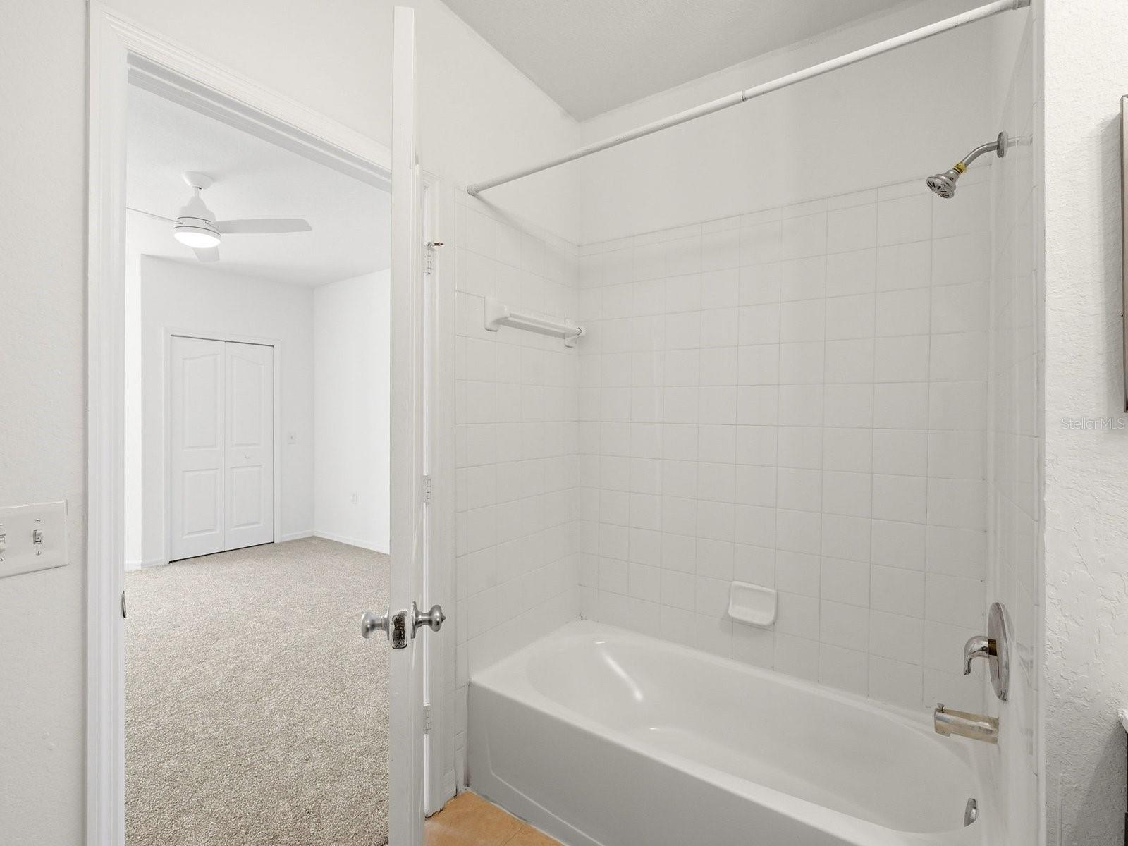 Image 24 of 43 For 6169 Metrowest Boulevard 305