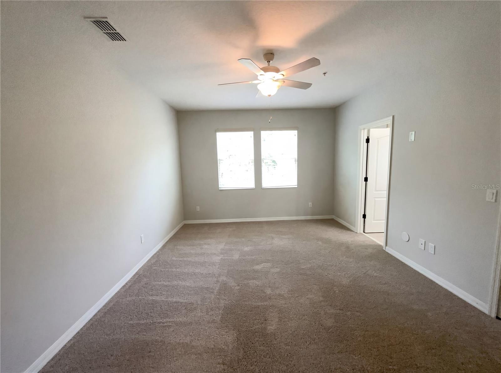 Image 23 of 27 For 14368 Desert Haven Street 4106