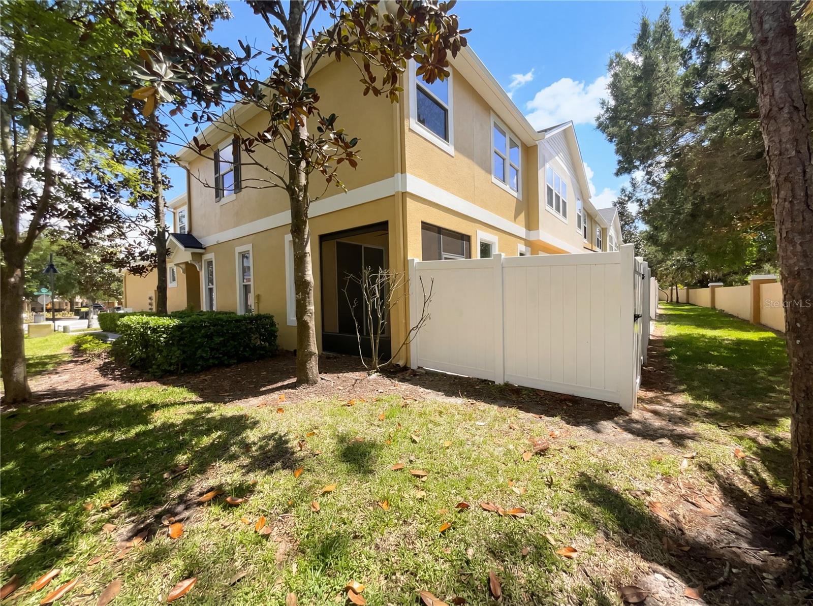 Image 7 of 27 For 14368 Desert Haven Street 4106