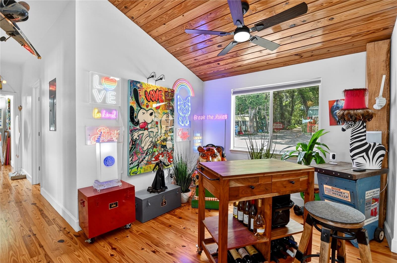 Image 18 of 91 For 3717 Laughlin Road