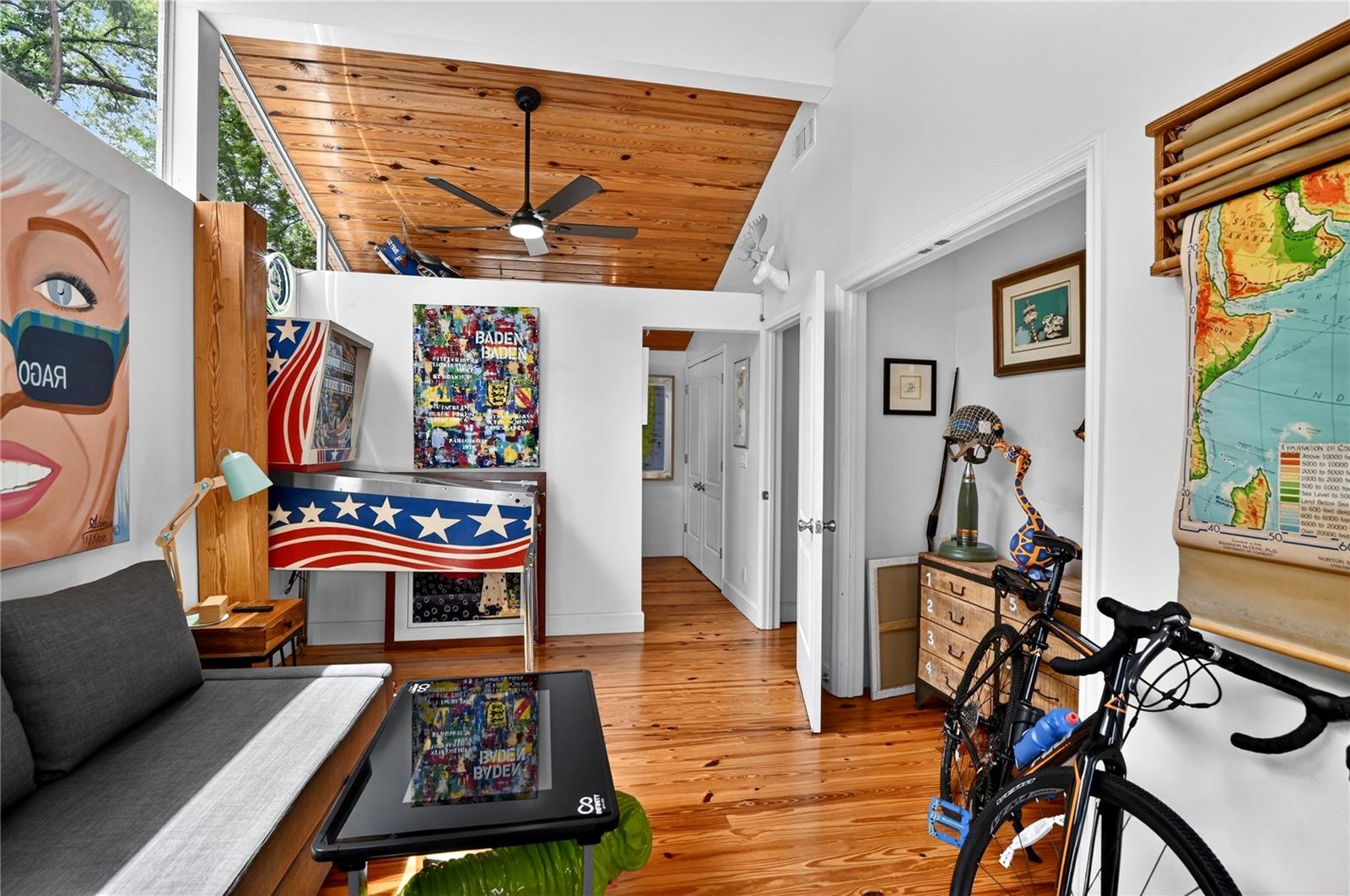 Image 32 of 91 For 3717 Laughlin Road