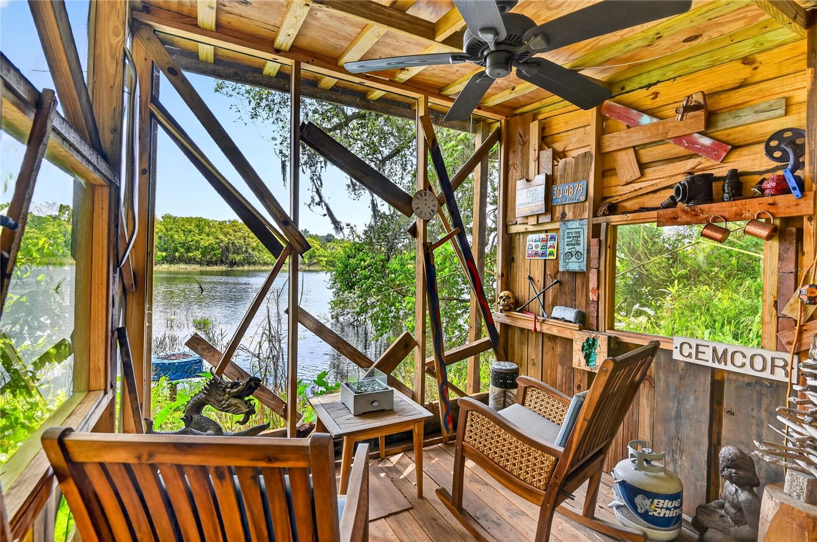 Image 5 of 91 For 3717 Laughlin Road