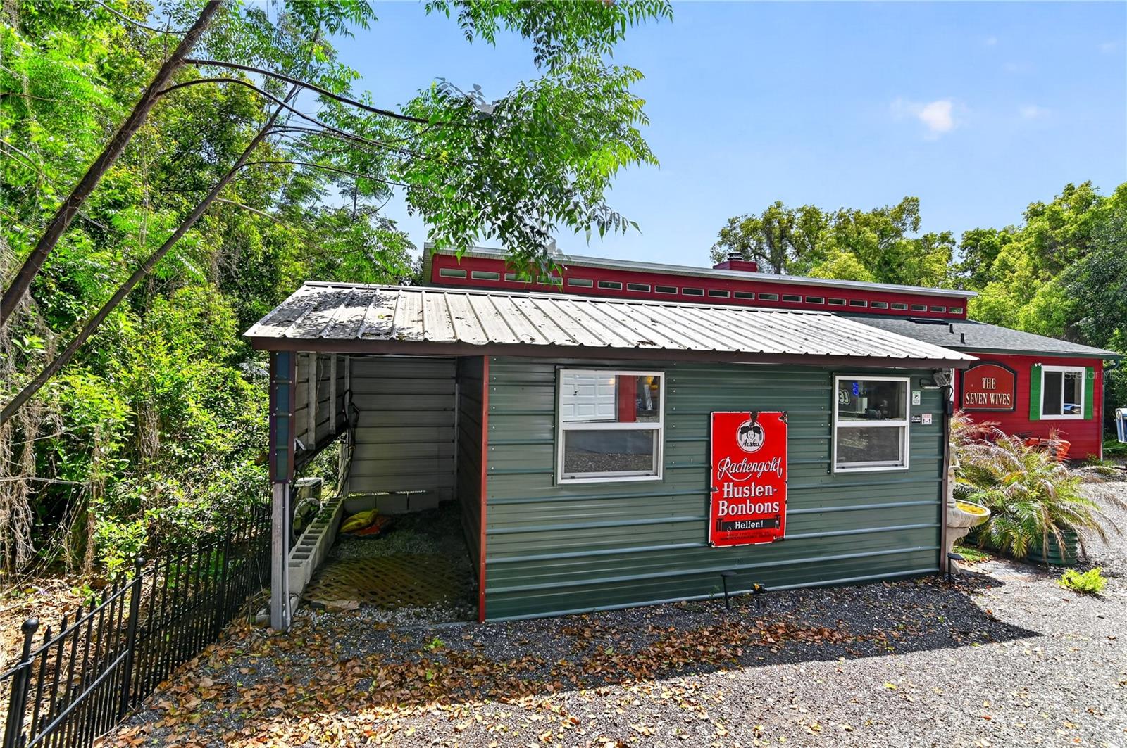 Image 73 of 91 For 3717 Laughlin Road