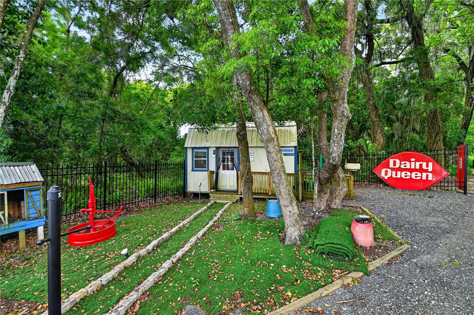 Image 78 of 91 For 3717 Laughlin Road