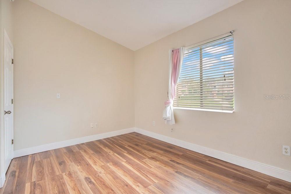 Listing photo id 9 for 155 Pearl Lake Causeway 206