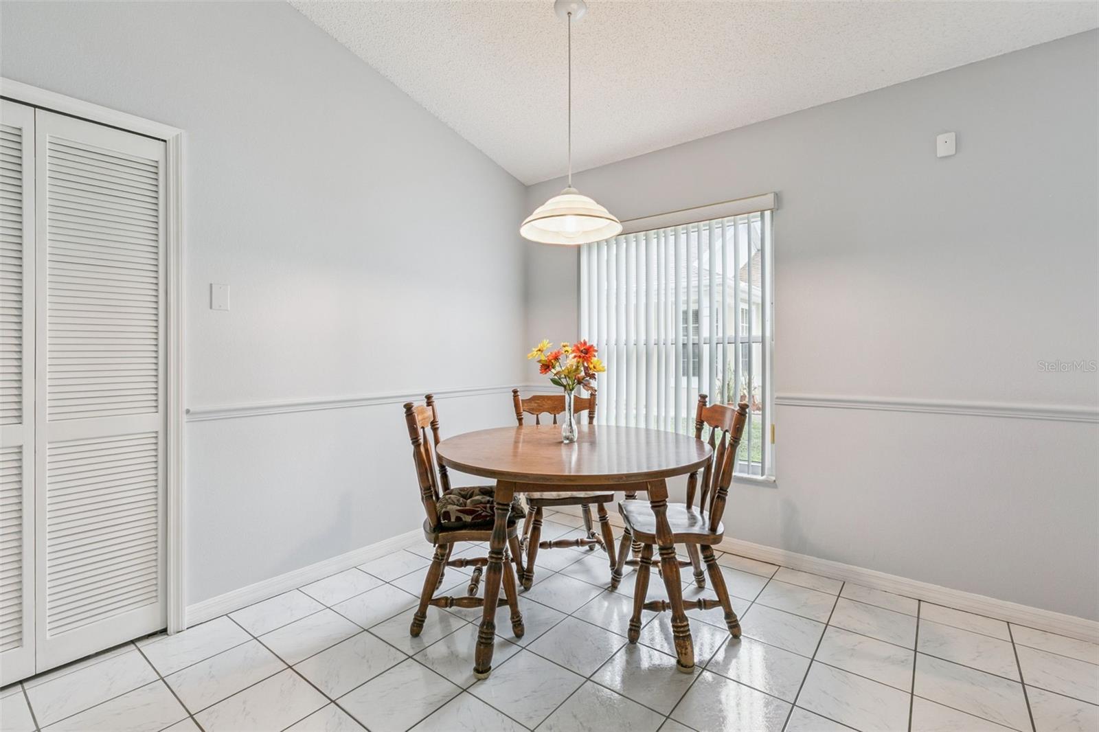 Image 12 of 33 For 11730 Kennington Court