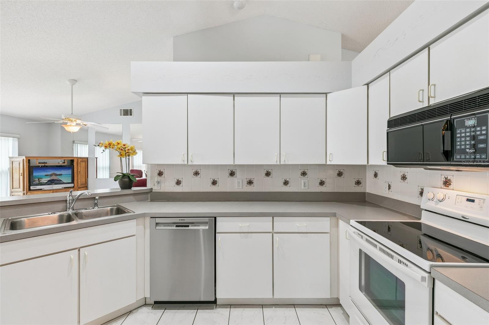 Image 16 of 33 For 11730 Kennington Court