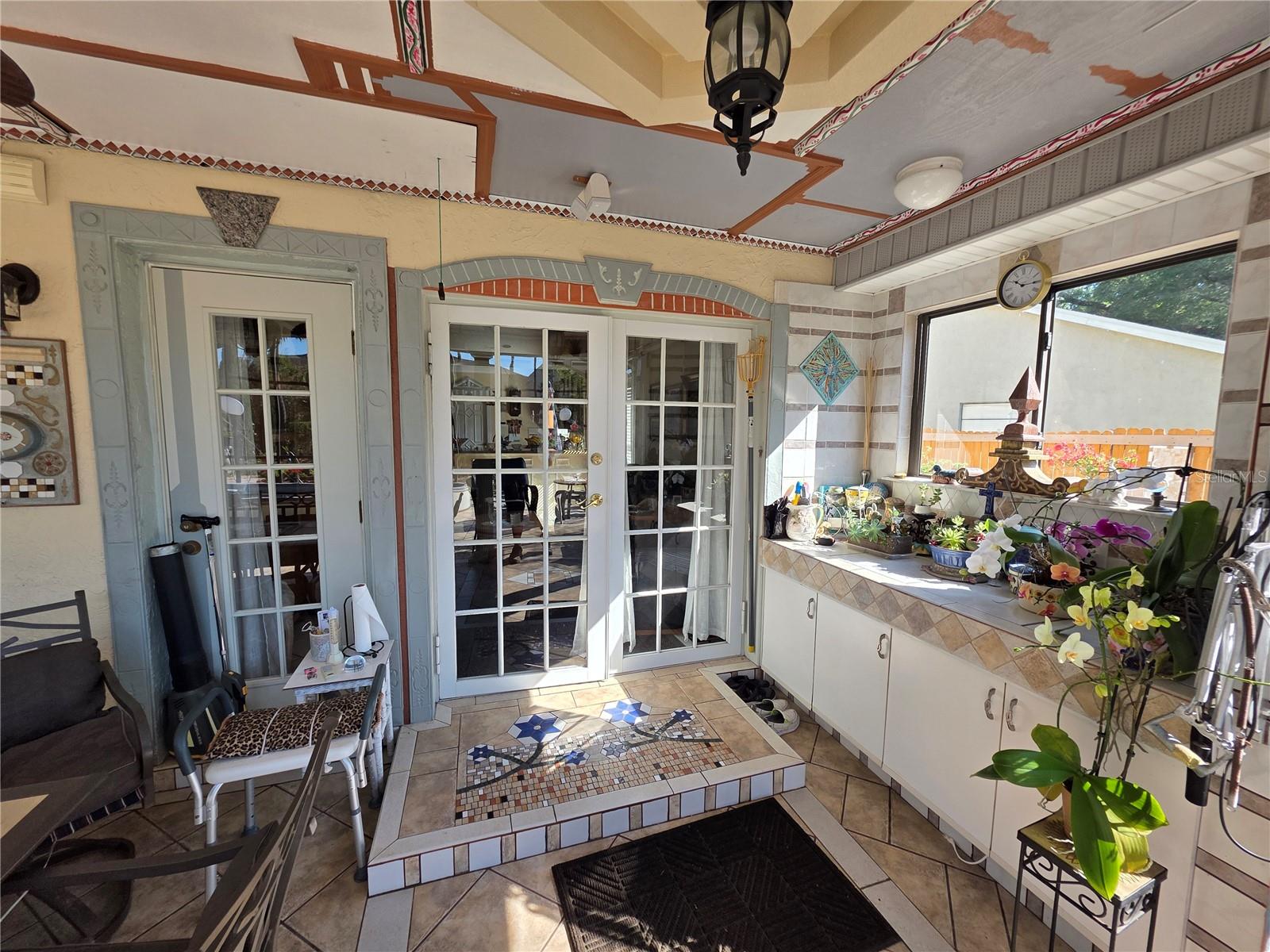 Image 16 of 26 For 866 Charing Cross Circle