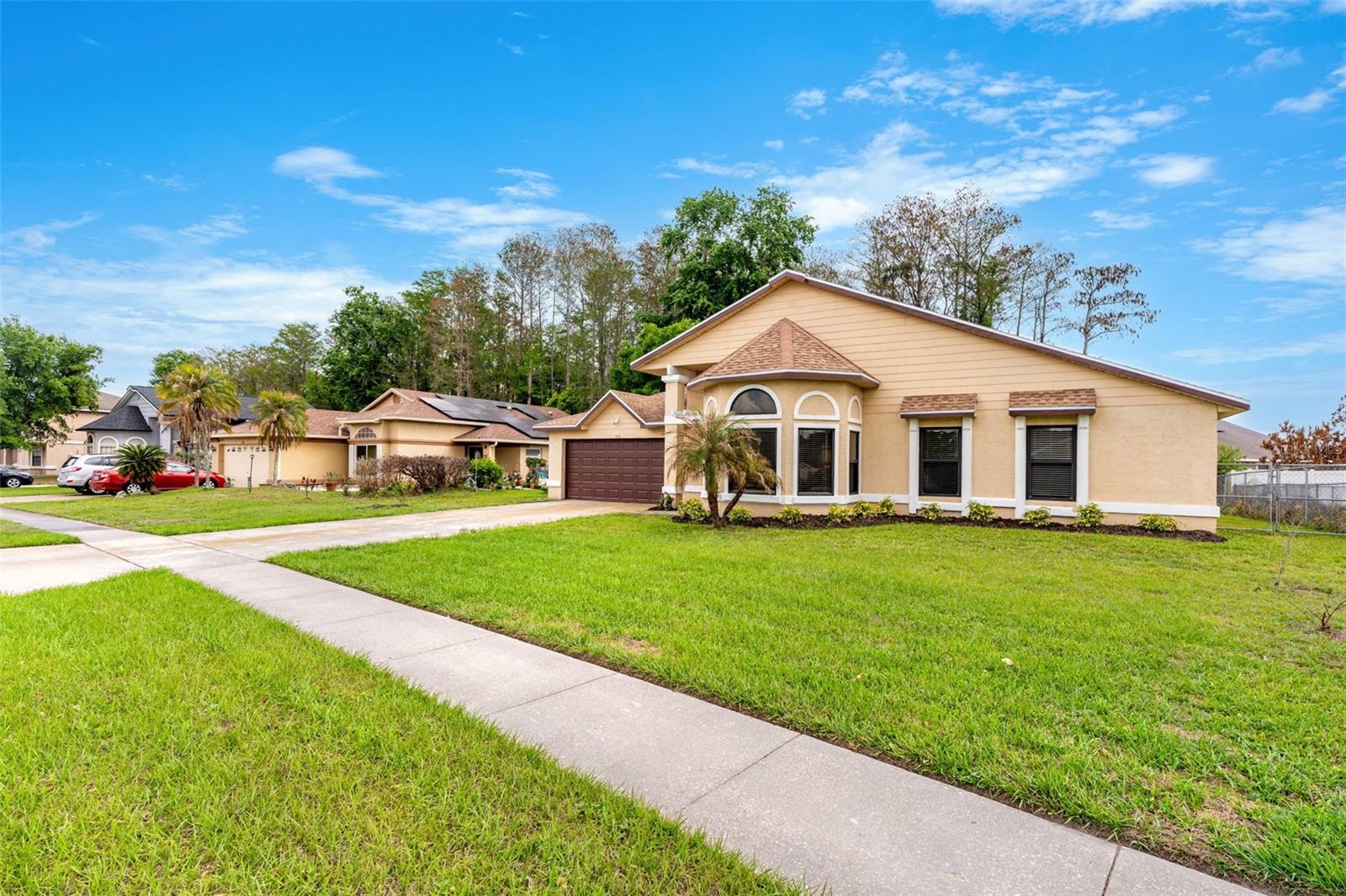 Listing photo id 23 for 806 Vermont Woods Lane