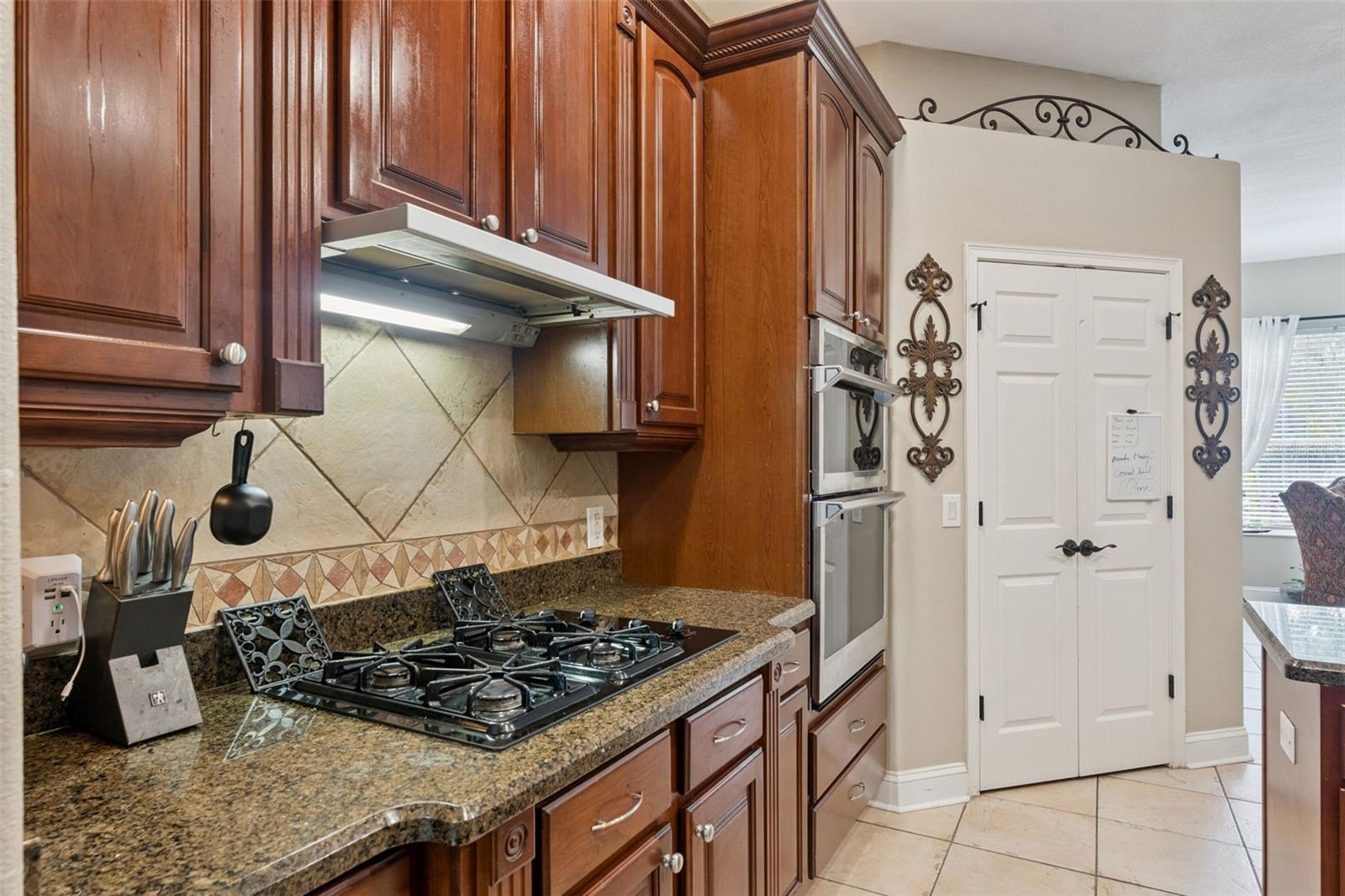 Image 15 of 61 For 216 Juniper Ridge Court