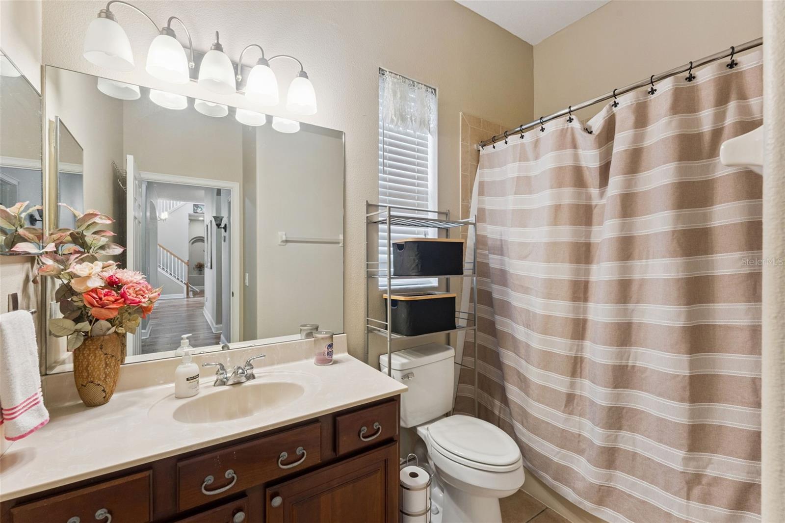 Image 26 of 61 For 216 Juniper Ridge Court