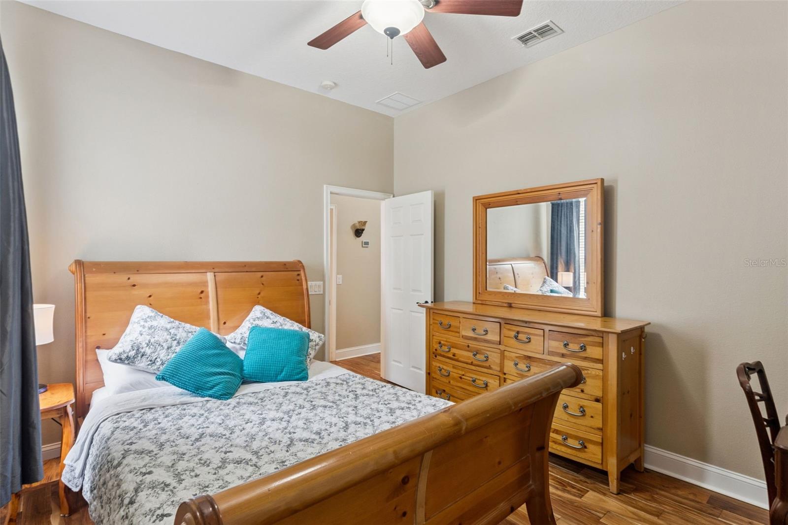 Image 28 of 61 For 216 Juniper Ridge Court