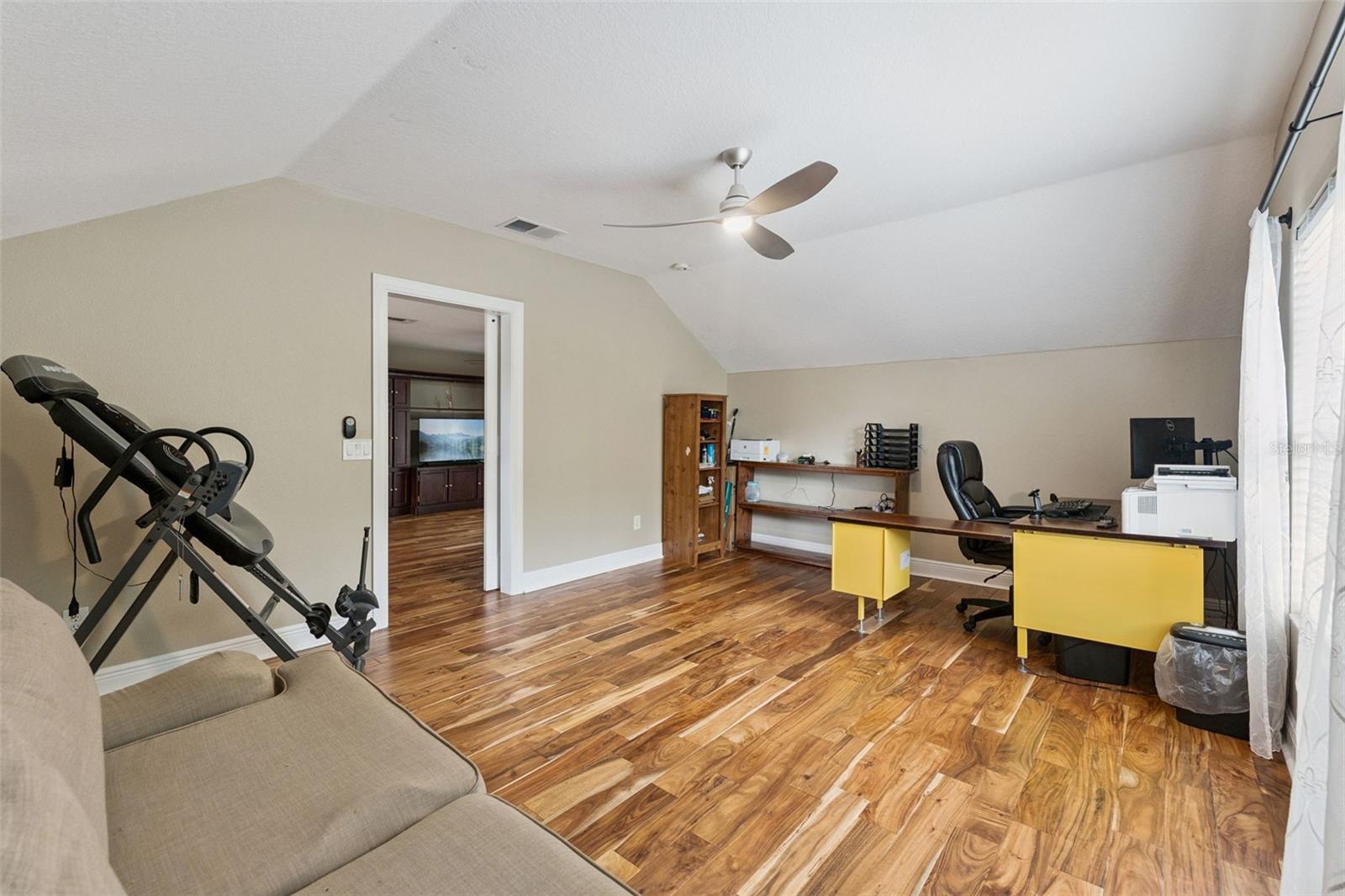 Image 38 of 61 For 216 Juniper Ridge Court