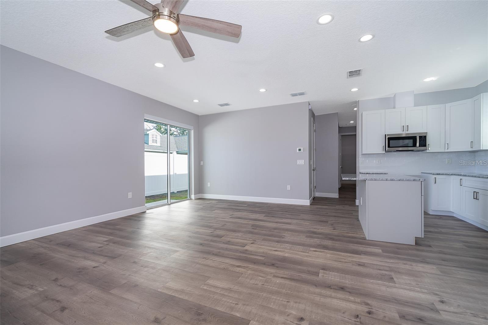 Image 11 of 31 For 617 Grant Street