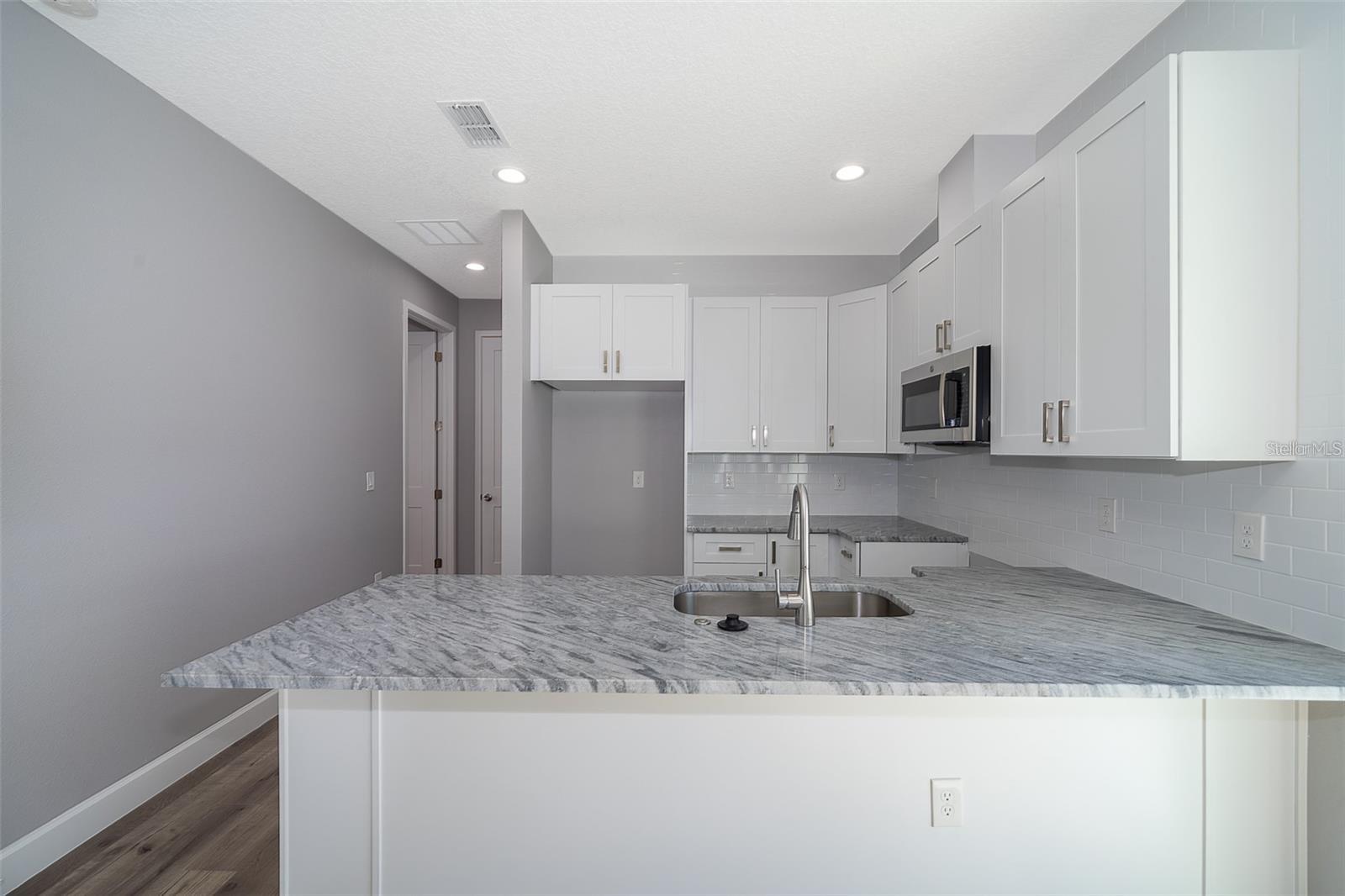 Image 20 of 31 For 617 Grant Street