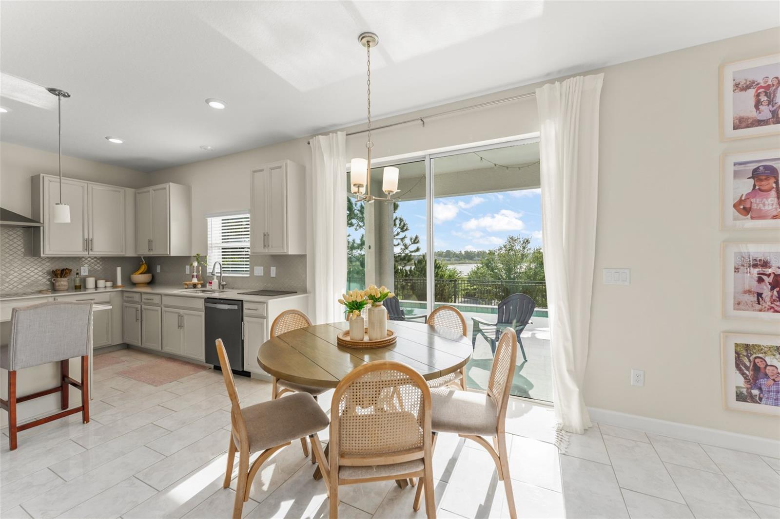 Image 13 of 53 For 1834 Southern Red Oak Ct