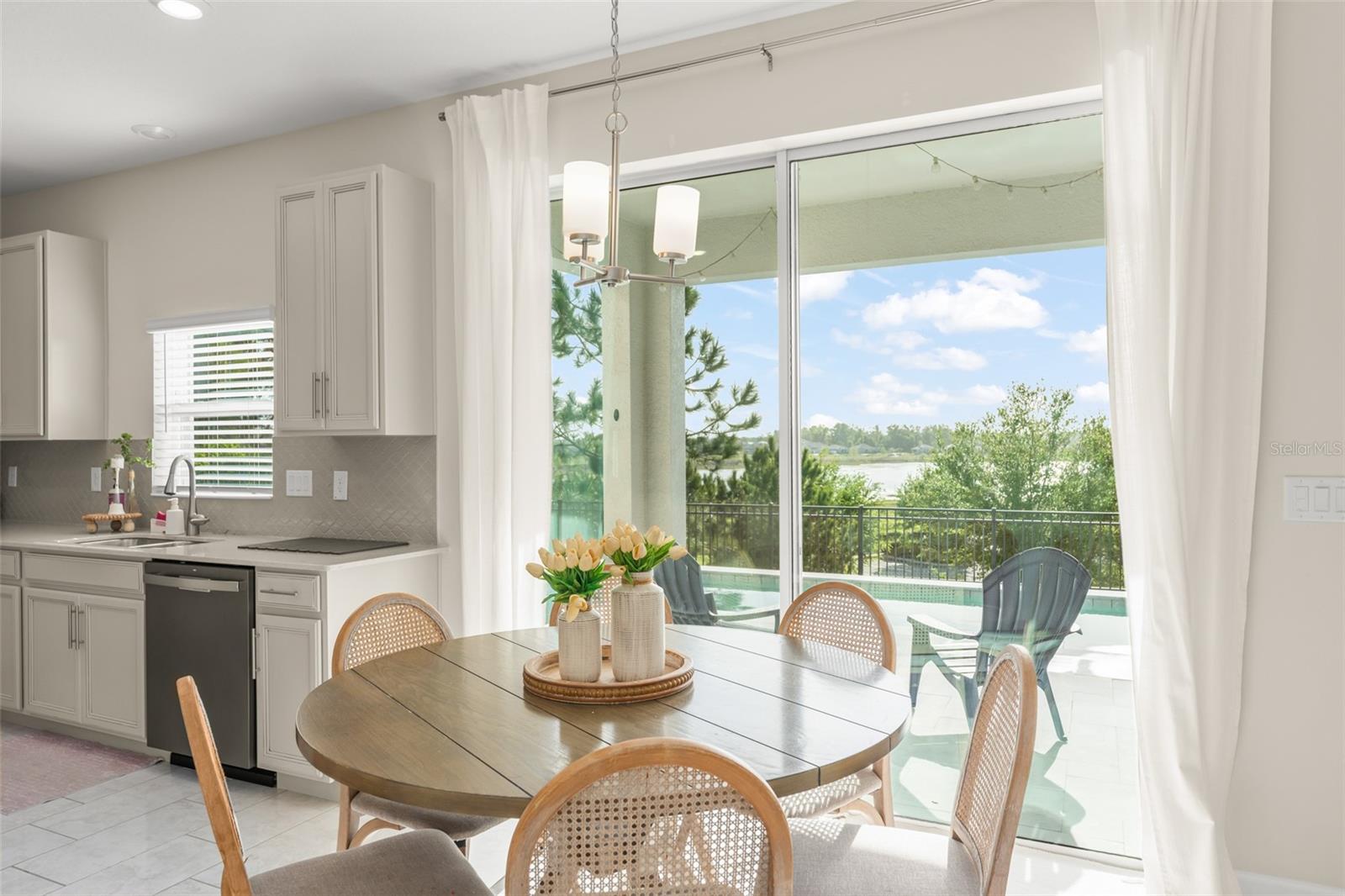 Image 16 of 53 For 1834 Southern Red Oak Ct